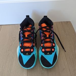 Basketball Shoes, Worn Once!